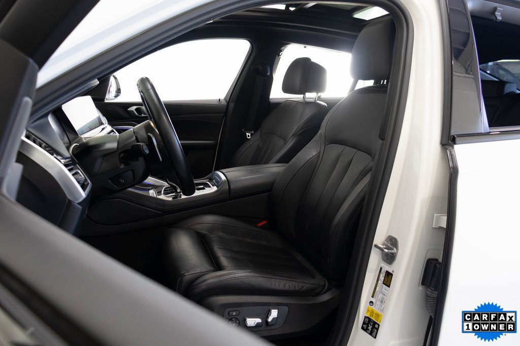 Used 2022 BMW X6 M50i w/ Premium Package AWD/4WD image 19