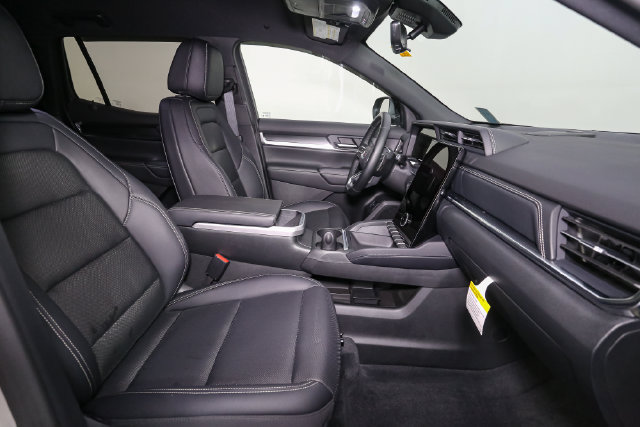Used 2026 GMC Terrain Elevation w/ Elevation Premium Package AWD/4WD image 17