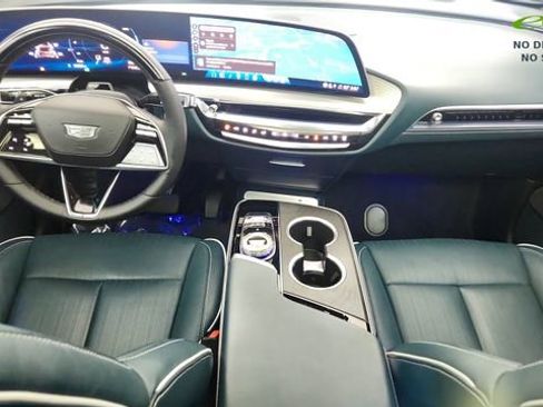 Used 2024 Cadillac Lyriq Sport w/ Nappa Leather Package image 20