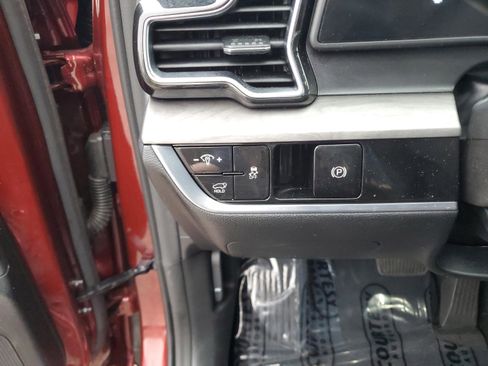 Used 2023 Kia Sportage X-Line w/ X-Line Premium Package image 31