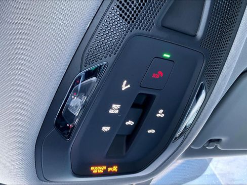 Used 2025 Audi Q5 Premium Plus w/ Premium Plus image 27