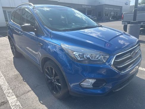 Used 2018 Ford Escape SE w/ SE Sport Appearance Package AWD/4WD image 9