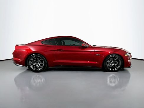 Used 2018 Ford Mustang GT RWD image 9