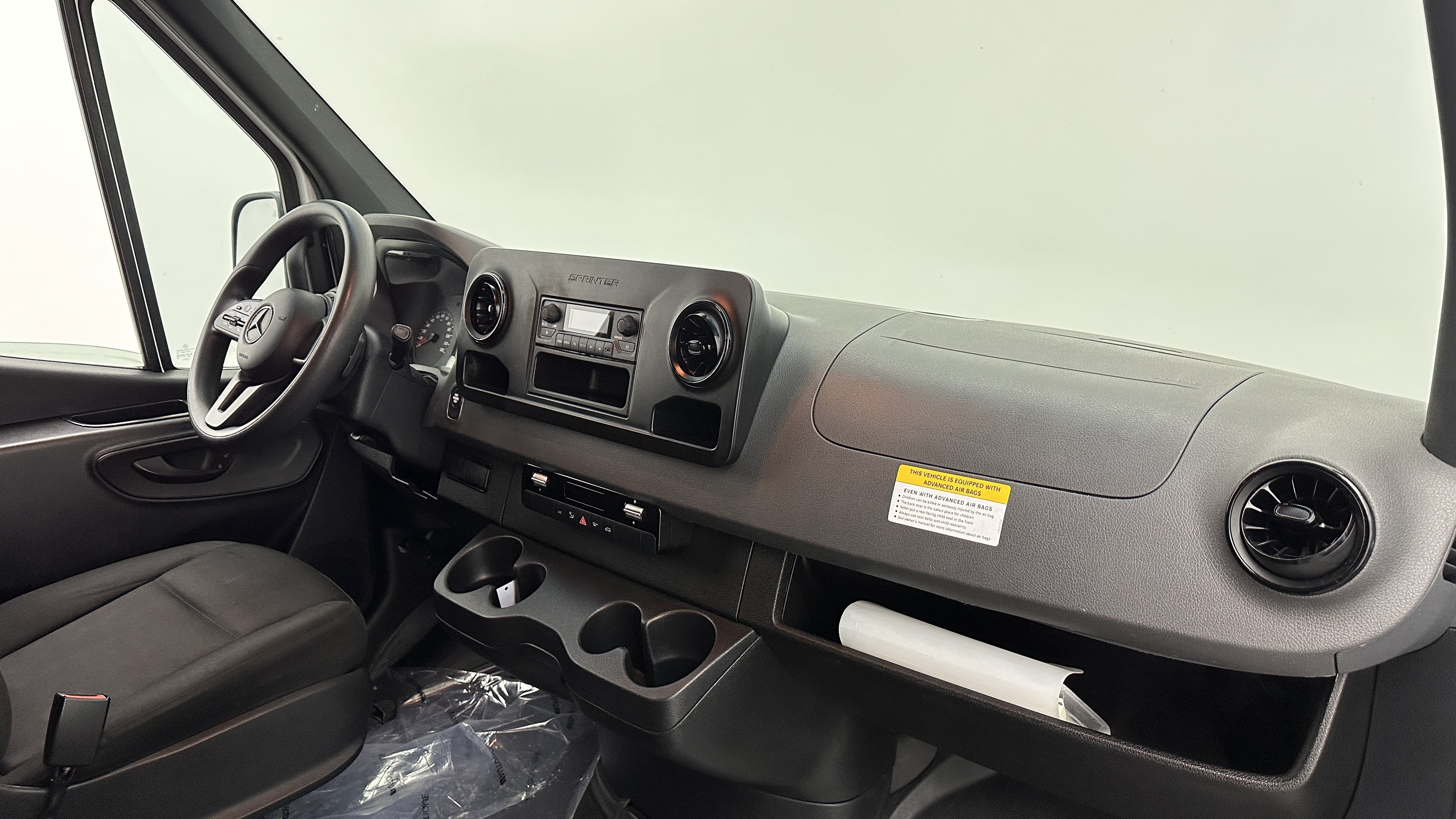 Used 2023 Mercedes-Benz Sprinter 2500 image 26