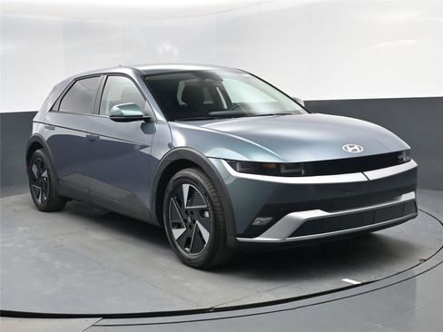 New 2026 Hyundai Ioniq 5 SE image 16