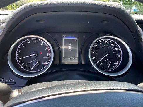 Certified 2022 Toyota Camry LE FWD image 25