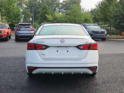 Certified 2023 Nissan Altima 2.5 SV FWD image 5