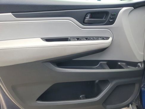 Used 2023 Honda Odyssey EX-L image 7