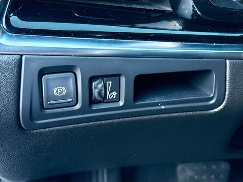 Used 2021 Cadillac XT6 Premium Luxury image 11