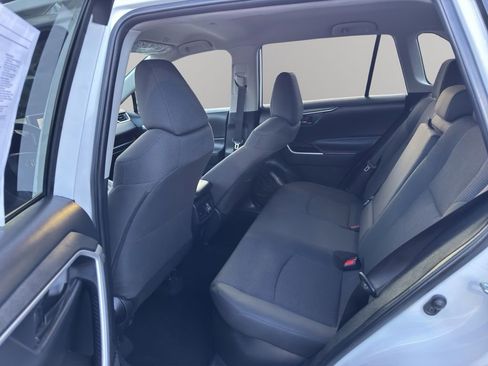 Used 2024 Toyota RAV4 LE image 9