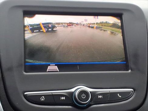 Used 2020 Chevrolet Equinox LS AWD/4WD image 22