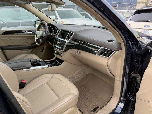 Used 2015 Mercedes-Benz GL 450 4MATIC image 25