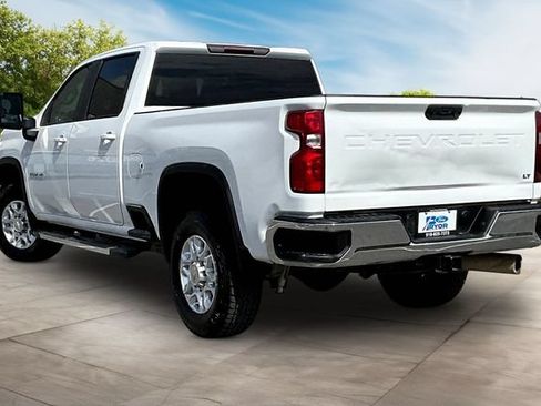 Used 2022 Chevrolet Silverado 2500 LT w/ Convenience Package AWD/4WD image 12