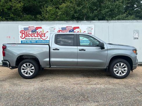 New 2026 Chevrolet Silverado 1500 Custom image 2