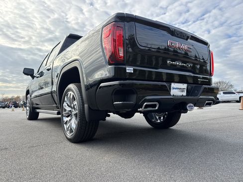New 2026 GMC Sierra 1500 Denali image 8