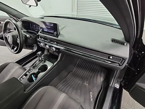 Used 2023 Honda Civic Sport image 34