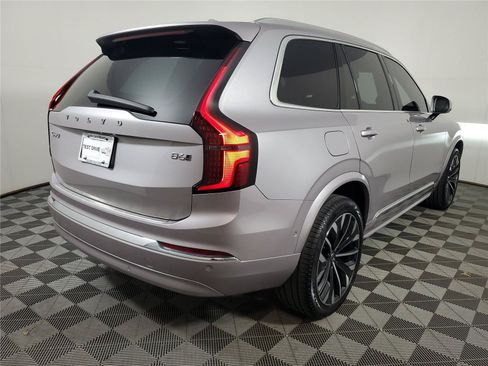 Certified 2026 Volvo XC90 B6 Plus w/ Protection Package Premier AWD/4WD image 6
