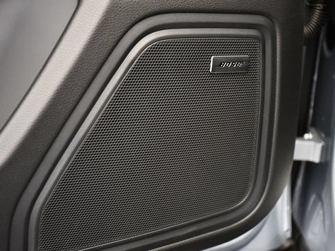 Certified 2026 Porsche Macan AWD/4WD image 38