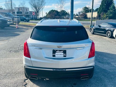 Used 2017 Cadillac XT5 Luxury image 6