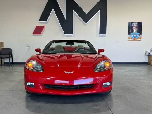 Used 2006 Chevrolet Corvette Convertible w/ Preferred Equipment Group RWD image 2