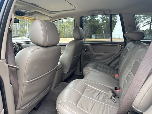 Used 2002 Jeep Grand Cherokee Limited image 18