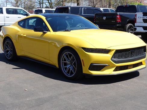 Used 2024 Ford Mustang Premium RWD image 5