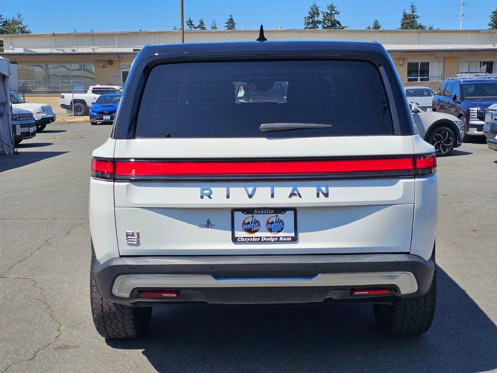 Used 2025 Rivian R1S Adventure Dual AWD/4WD image 6