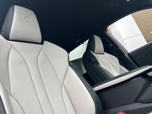 New 2026 Lexus TX 500h AWD image 14