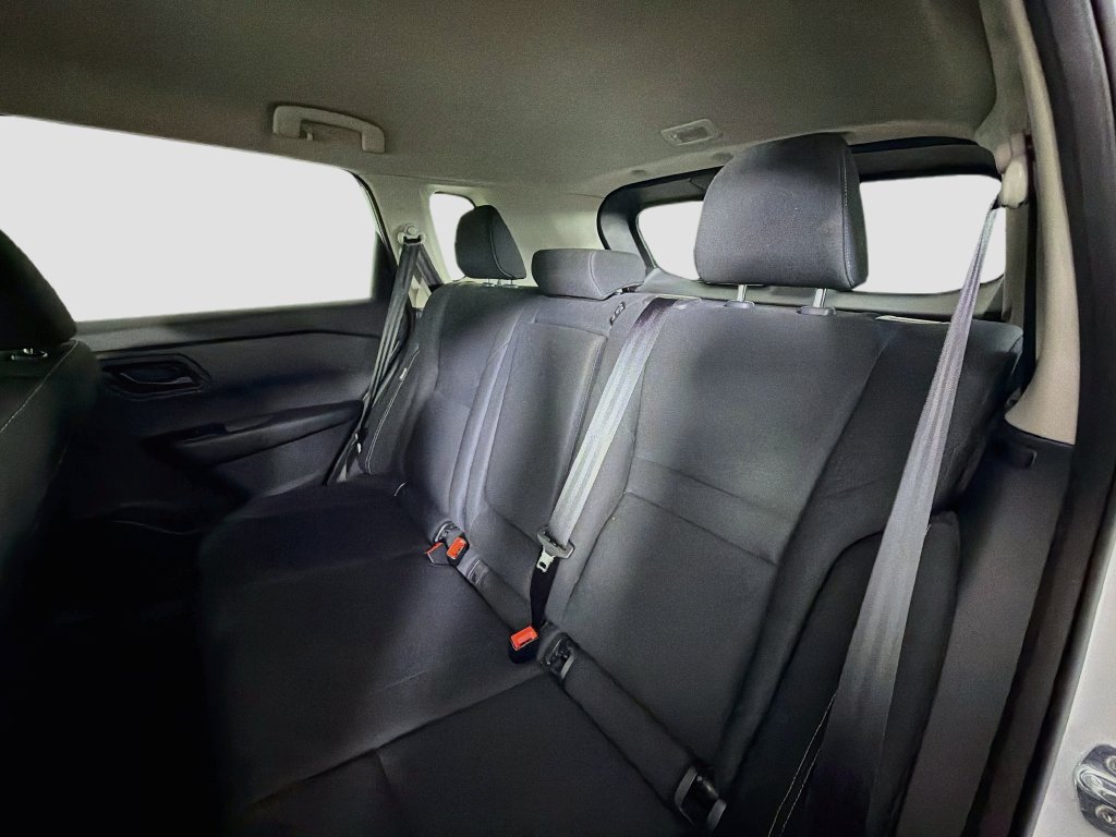 Used 2024 Nissan Rogue S FWD image 23