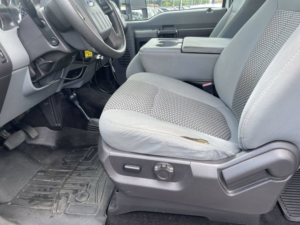 Used 2012 Ford F250 XLT w/ XLT Premium Pkg AWD/4WD image 10