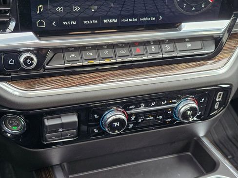 Used 2026 GMC Sierra 1500 Elevation w/ Elevation Premium Package image 32