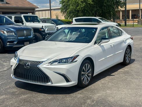 Used 2021 Lexus ES 350 w/ Premium Package FWD image 5