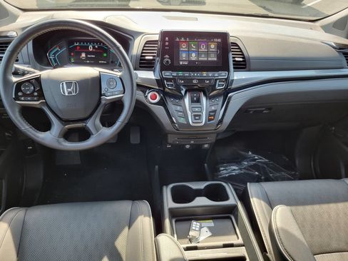Used 2023 Honda Odyssey Elite image 25