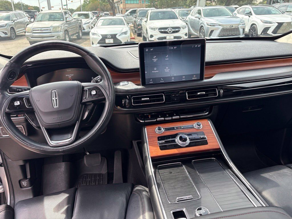 Used 2020 Lincoln Aviator Reserve w/ Equipment Group 201A RWD image 18