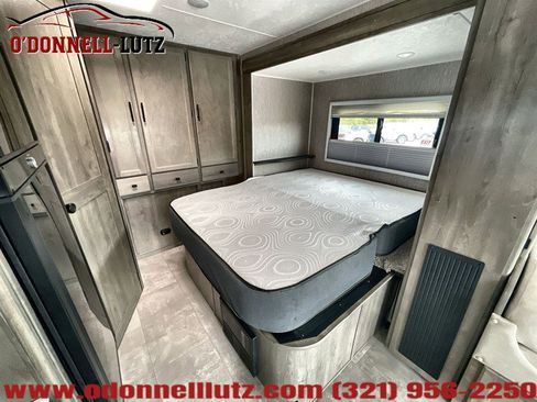 Used 2020 Mercedes-Benz Sprinter 3500 image 37