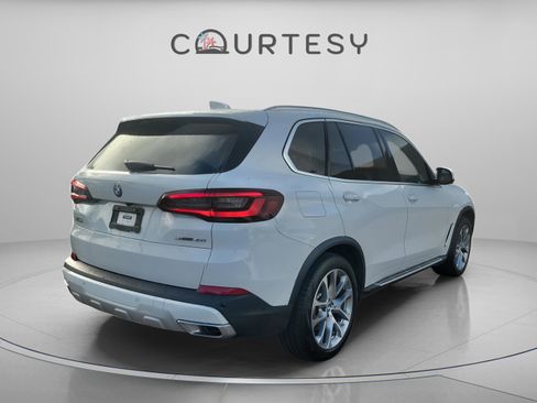 Used 2023 BMW X5 xDrive40i image 3