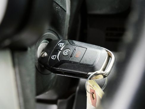 Used 2020 Ford F350 Lariat image 28