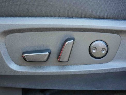 New 2026 Nissan Pathfinder SV image 22