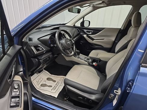 Used 2020 Subaru Forester Premium AWD/4WD image 32