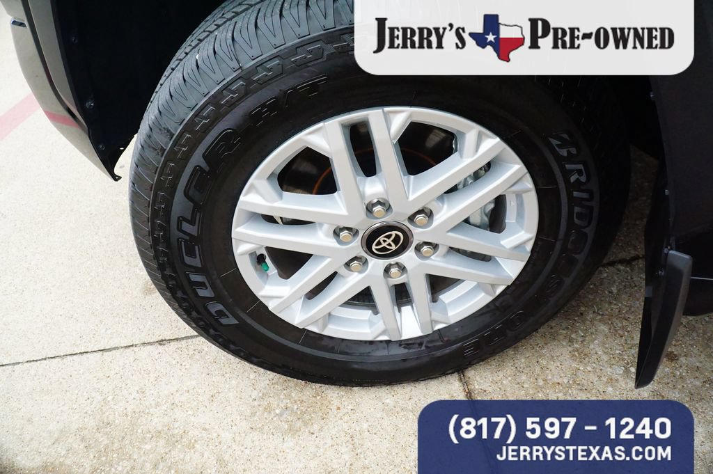 Used 2026 Toyota Tundra SR5 AWD/4WD image 9