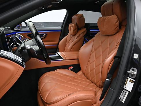 Used 2023 Mercedes-Benz Maybach S 680 Maybach S 680 w/ Manufaktur Leather Package image 9