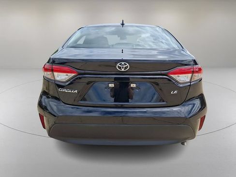 Used 2024 Toyota Corolla LE FWD image 9