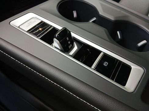 New 2026 Volkswagen Atlas Cross Sport SE image 22