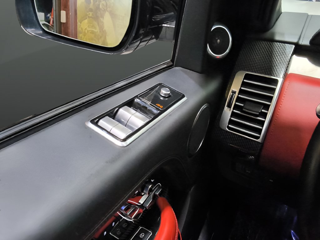 Used 2020 Land Rover Range Rover SV Autobiography Dynamic AWD/4WD image 28