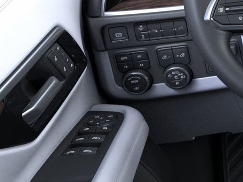 New 2026 Chevrolet Suburban Premier AWD/4WD image 22