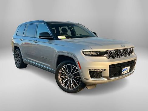 Used 2022 Jeep Grand Cherokee L Summit image 5