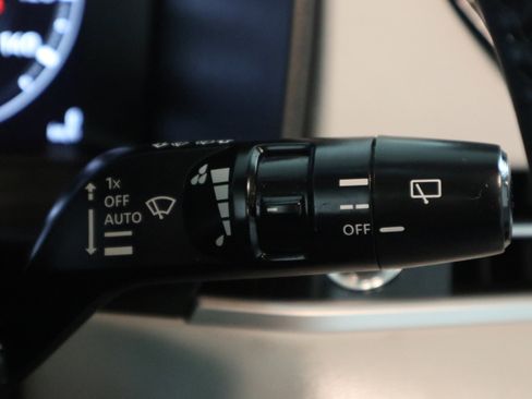 Used 2024 Mitsubishi Outlander SEL image 29