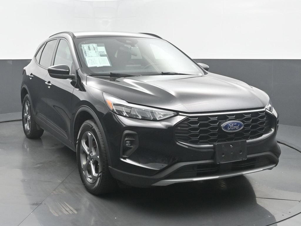 Used 2025 Ford Escape ST-Line Select AWD/4WD image 9