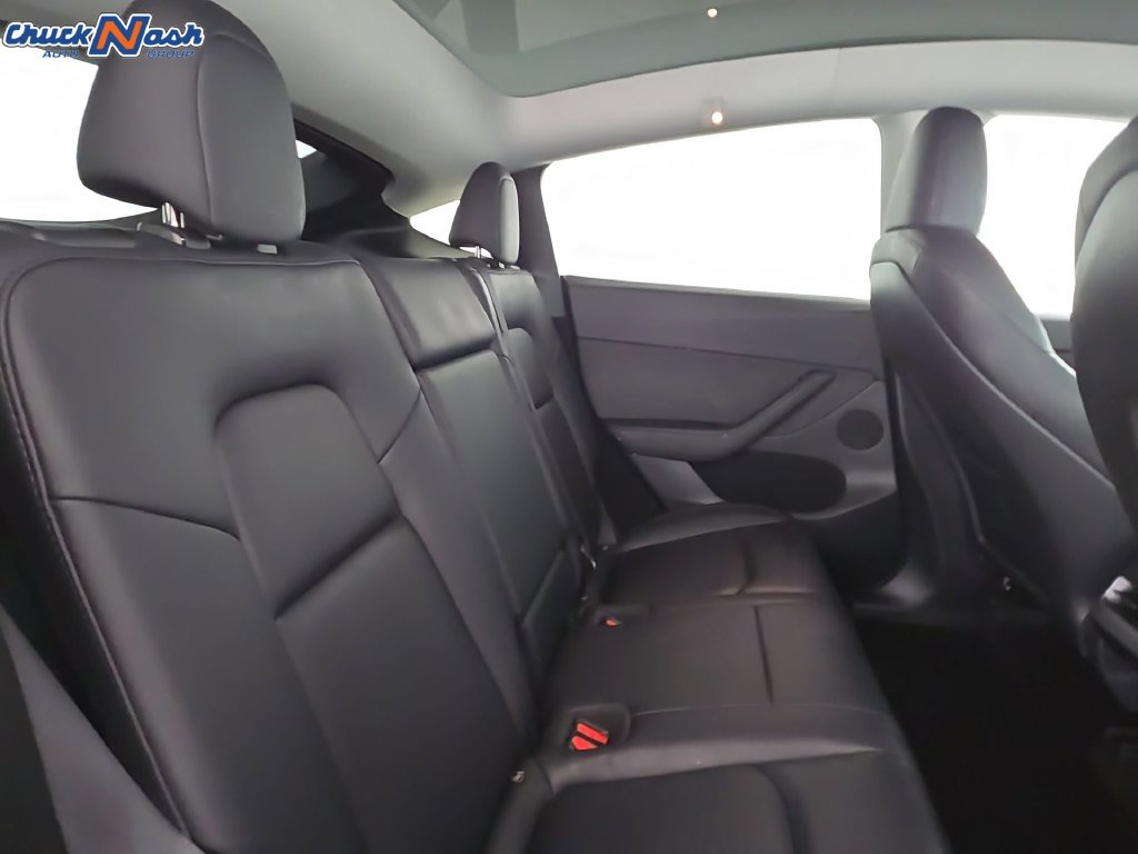 Used 2024 Tesla Model Y 2WD image 29