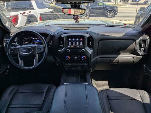 Used 2023 GMC Sierra 2500 Denali w/ Denali Black Diamond Edition image 12